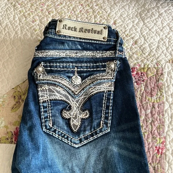 Rock Revival jeans - Picture 2 of 4